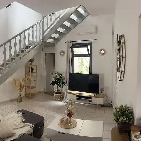 Maison De Style Scandinave En Duplex 100m2 * Nîmes
